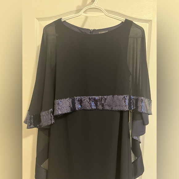NWT Vince Camuto Sequined Cape Dress Navy Size 2 - Picture 3 of 10